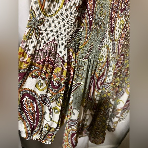 Floral & Ivy Top, Medium - Picture 5 of 12